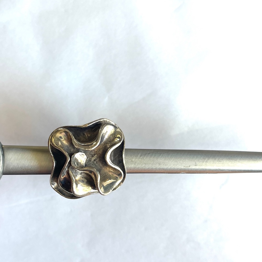 Silpada Retired Rose/Flower Ring Size 6